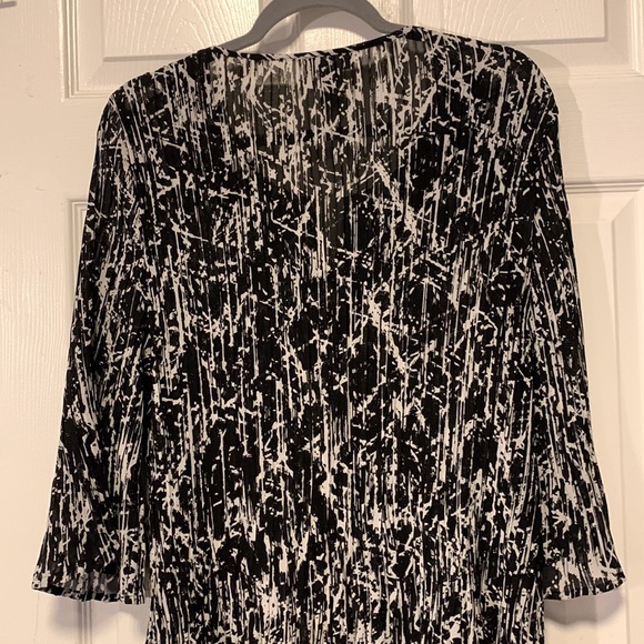Catherine’s Blouse - Picture 5 of 8